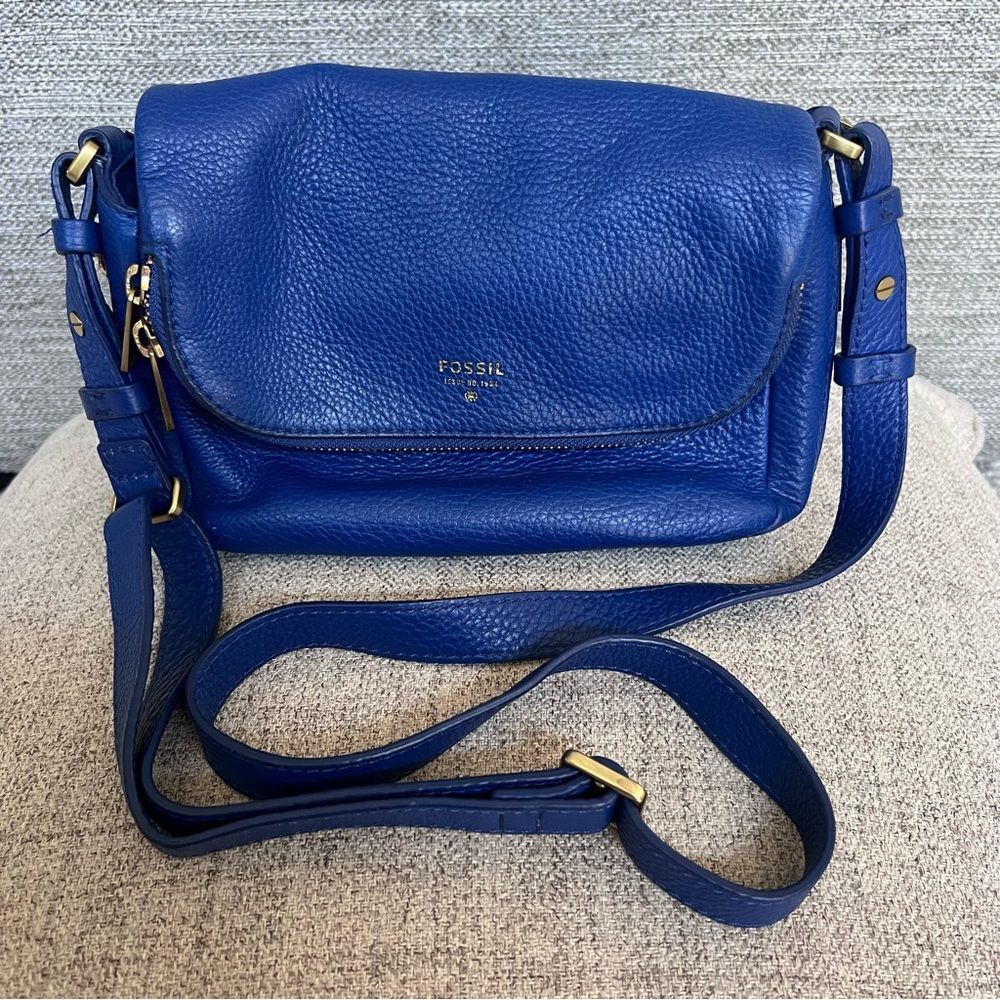 FOSSIL Preston Royal Blue Pebble Grain Leather Fold Over Crossbody Bag